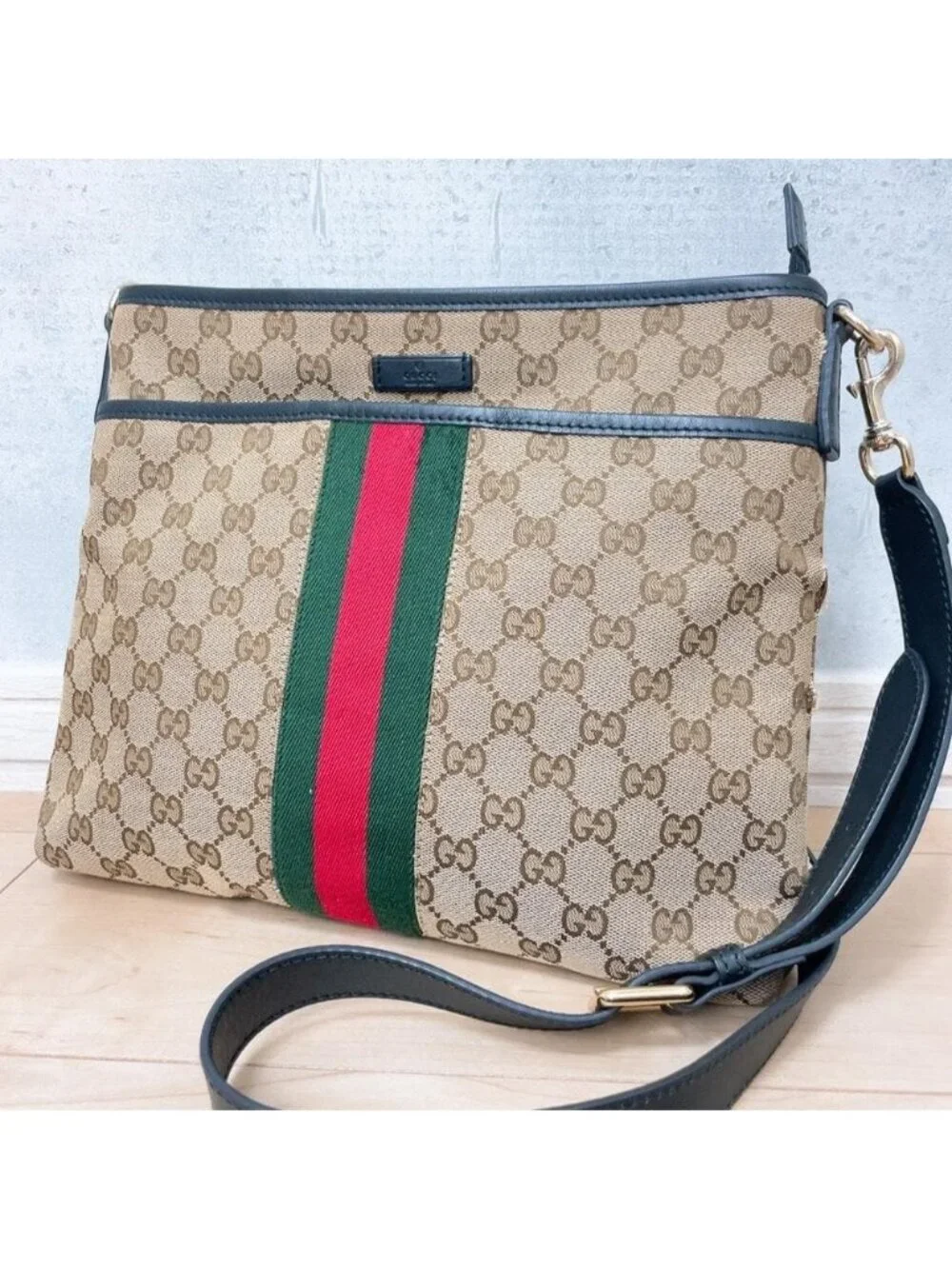Gucci GG Canvas Sherry Line Shoulder